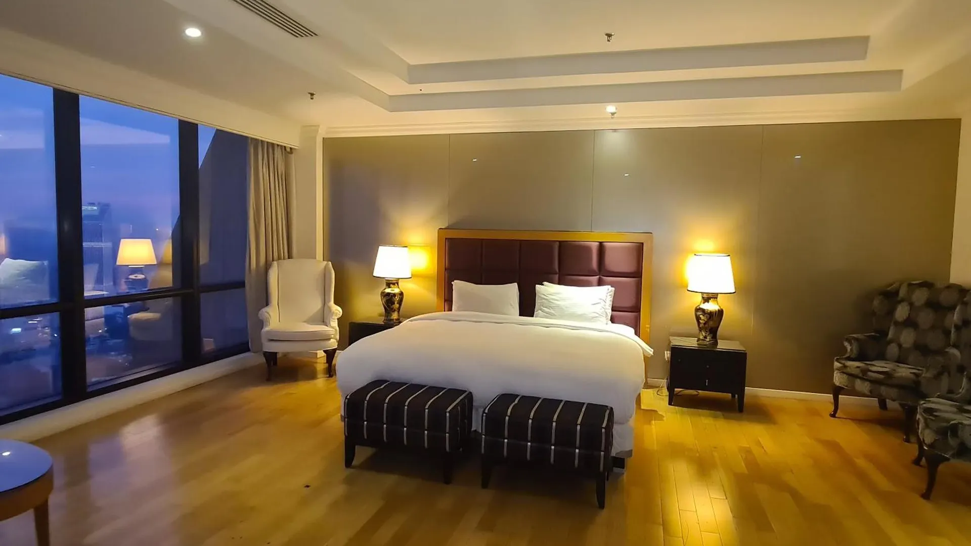 Raymond Suites At Times Square Kuala Lumpur Malaysia